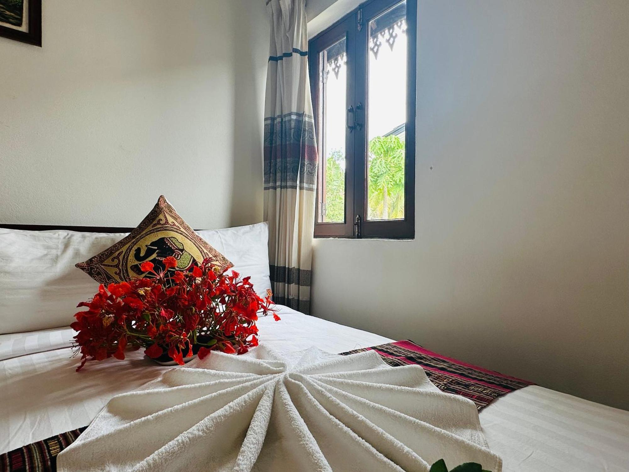 Thatsaphone Hotel Luang Prabang Luaran gambar