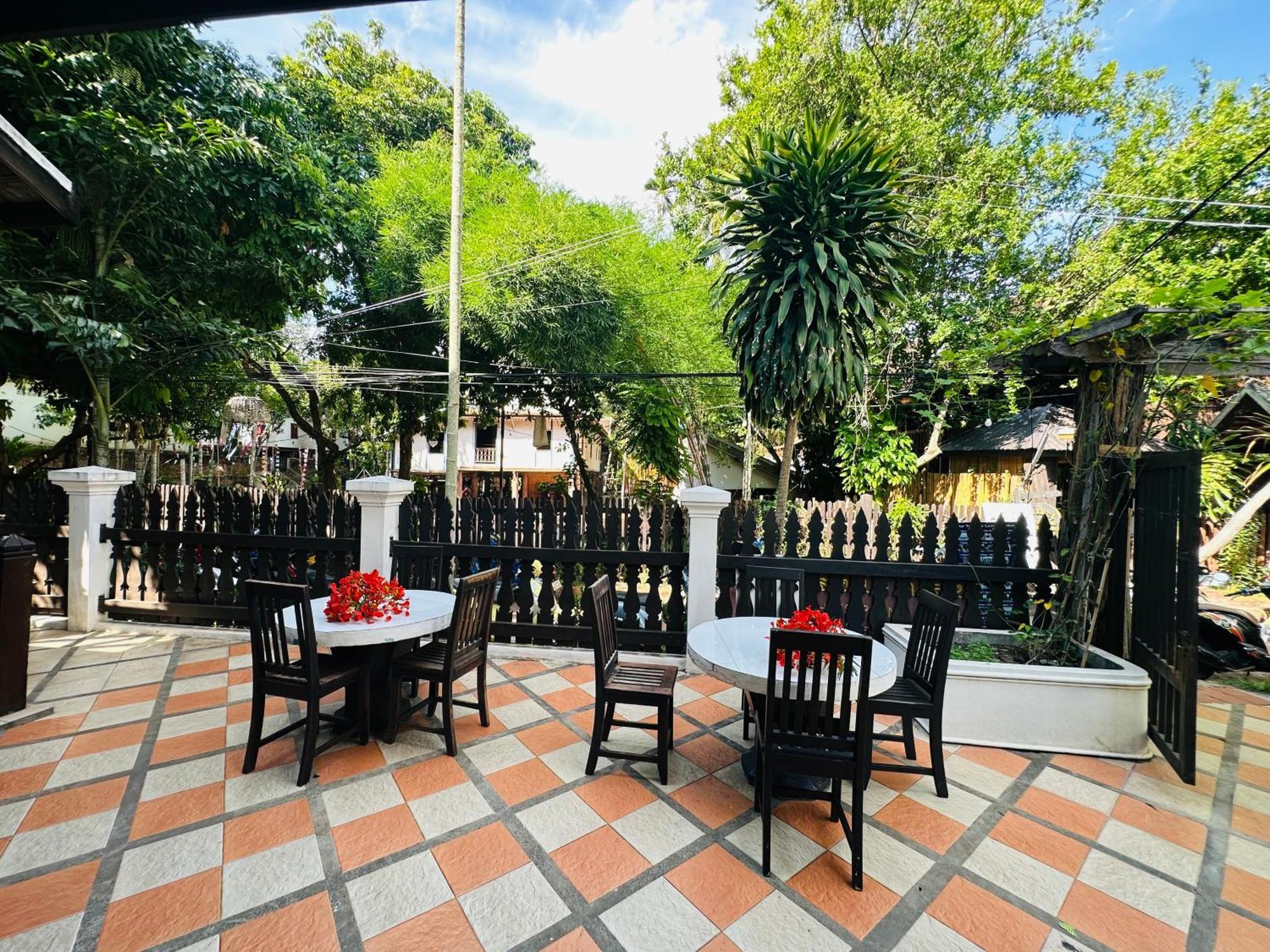 Thatsaphone Hotel Luang Prabang Luaran gambar