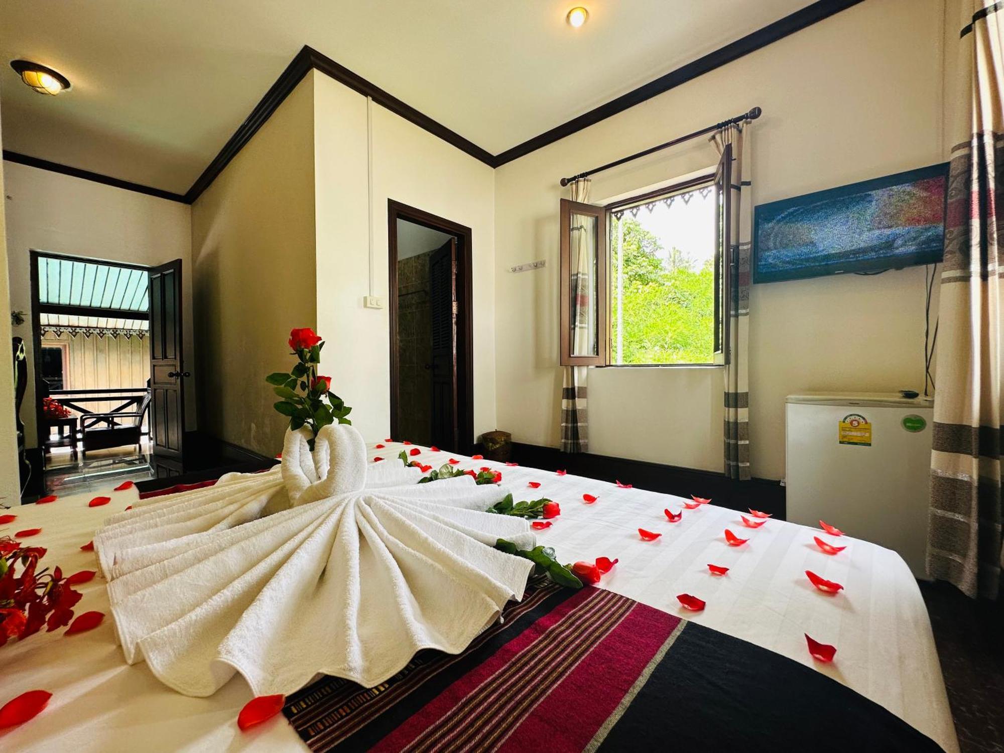 Thatsaphone Hotel Luang Prabang Luaran gambar