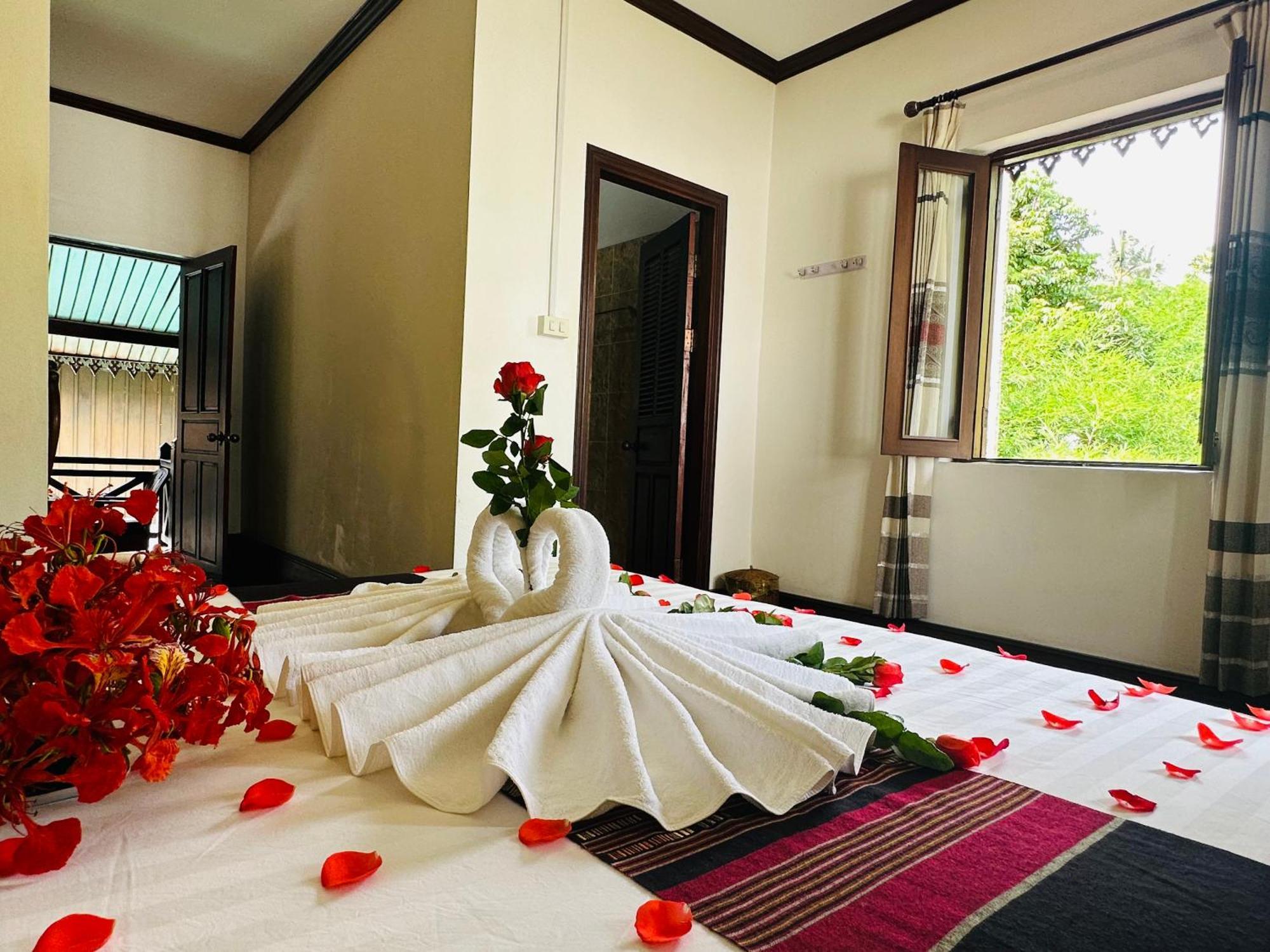 Thatsaphone Hotel Luang Prabang Luaran gambar