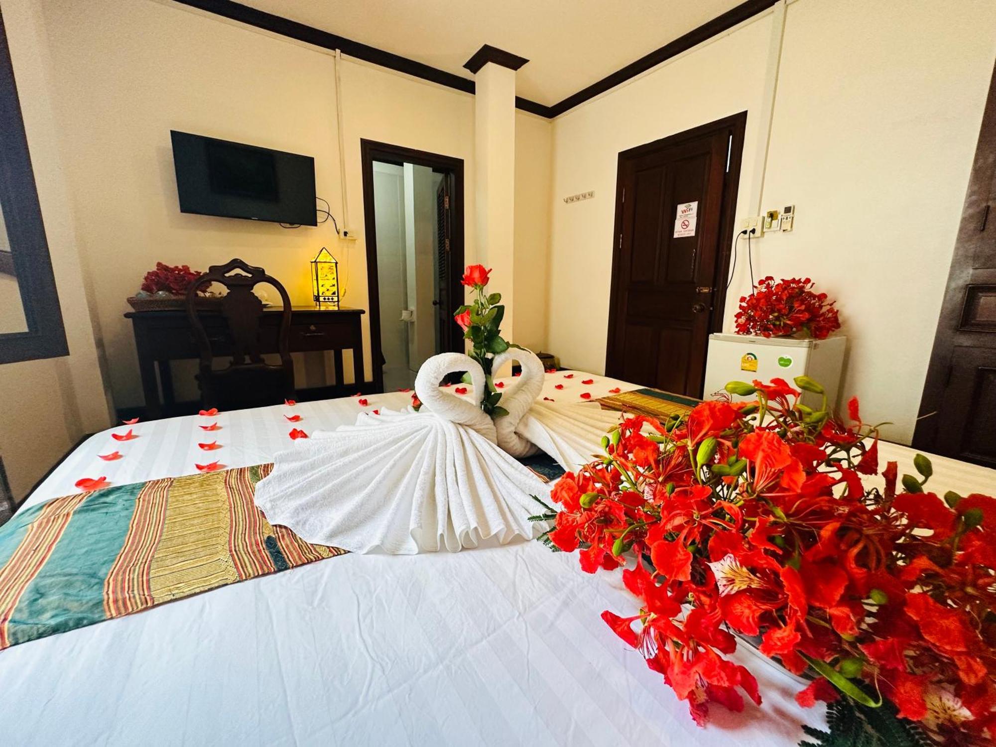 Thatsaphone Hotel Luang Prabang Luaran gambar